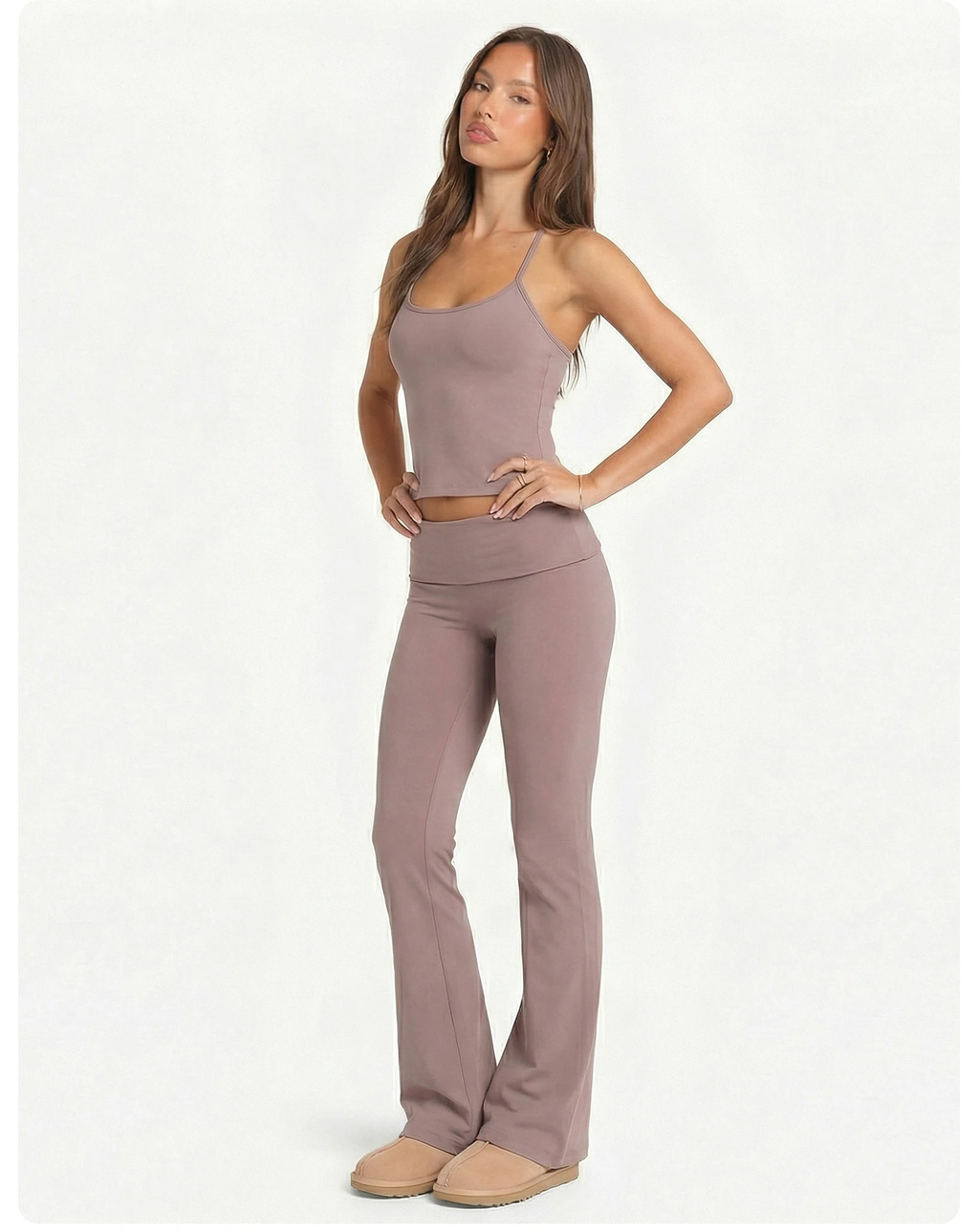 Yoga Set: Flare Pants & Tank Top for Ultimate Comfort and Performance